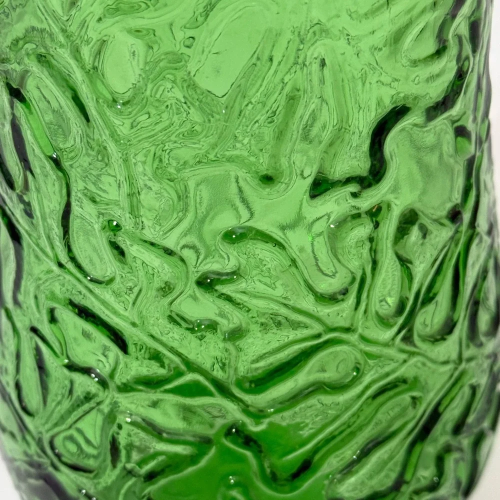 E.O. Brady Green Crinkle Glass Vase‎ Vintage Cleveland Ohio 9.5